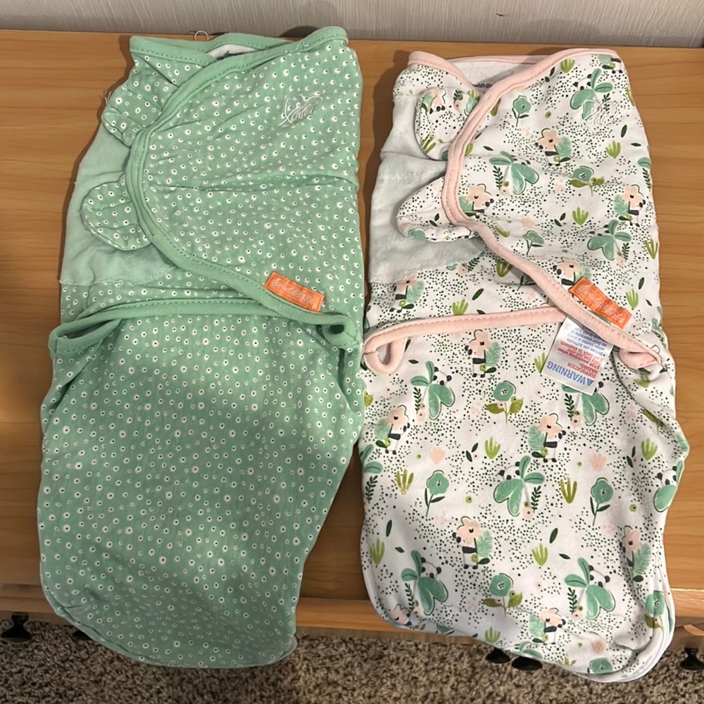 2 Sm/med swaddle me Velcro swaddles